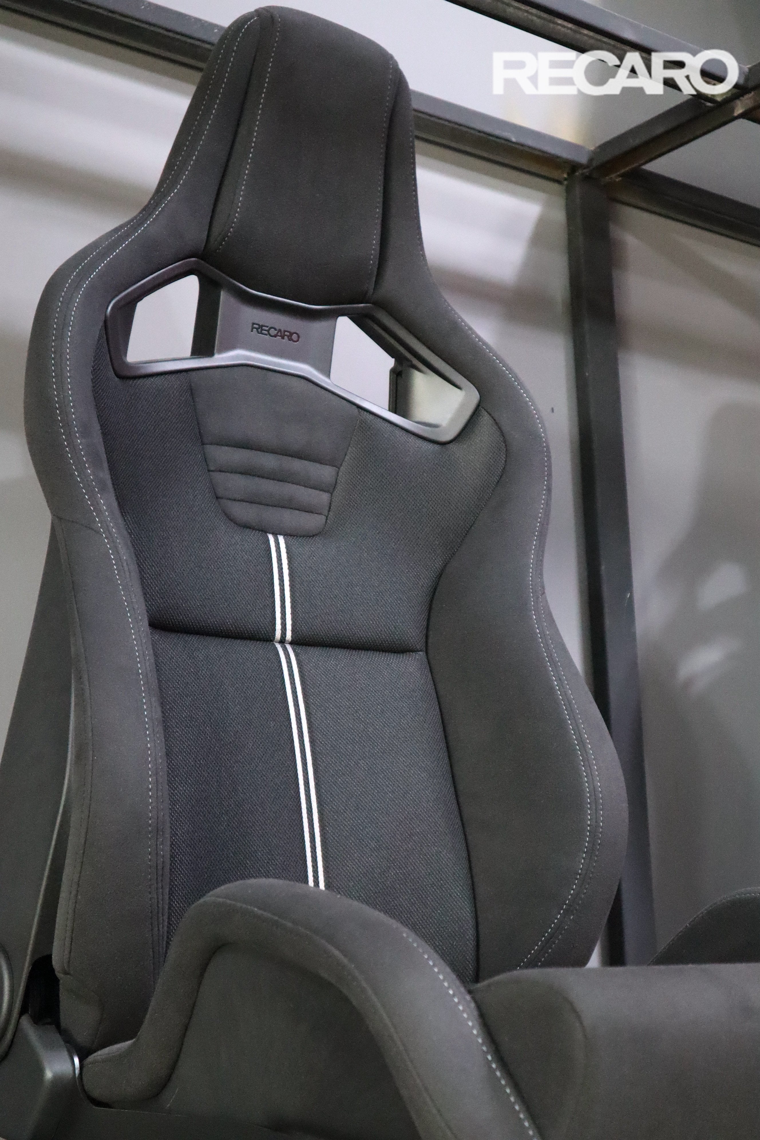 RECARO JAPAN SPORTSTER GK100H KAMUI BLACK & GLASS MESH BLACK 