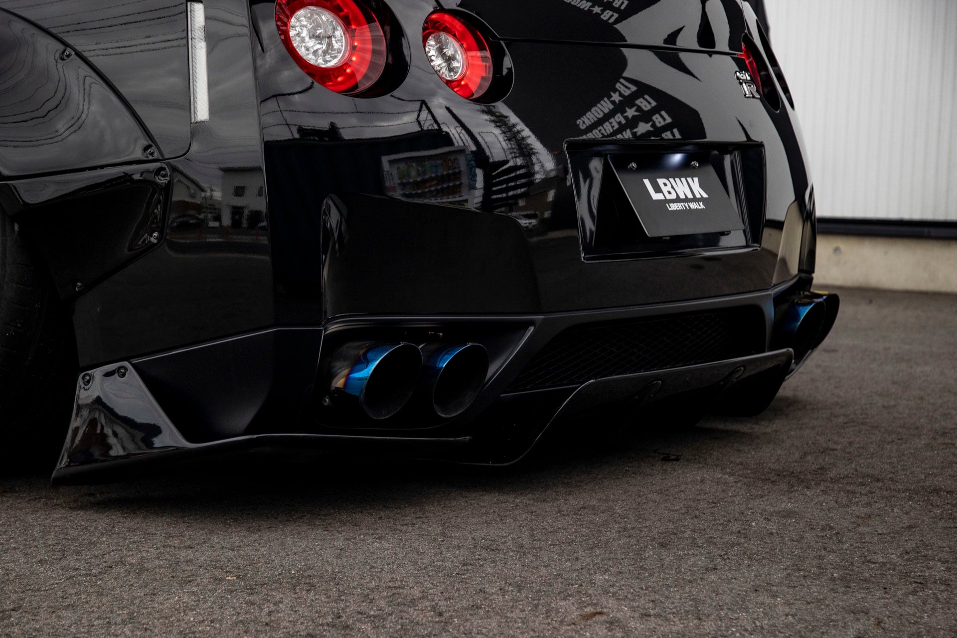 LB-WORKS NISSAN GT-R R35 TYPE 1.5 – Blacklist Motorsports