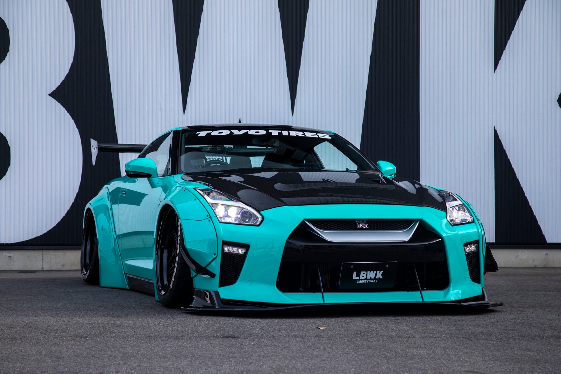 LB-WORKS NISSAN GT-R R35 TYPE 1.5 – Blacklist Motorsports